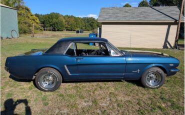Ford-Mustang-1965-Caspian-Blue-Black-1