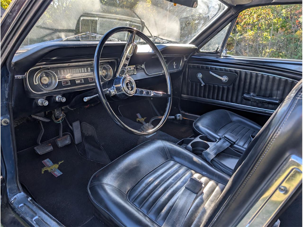 Ford-Mustang-1965-Caspian-Blue-Black-11