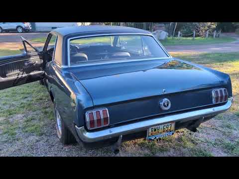 Ford-Mustang-1965-Caspian-Blue-Black-5