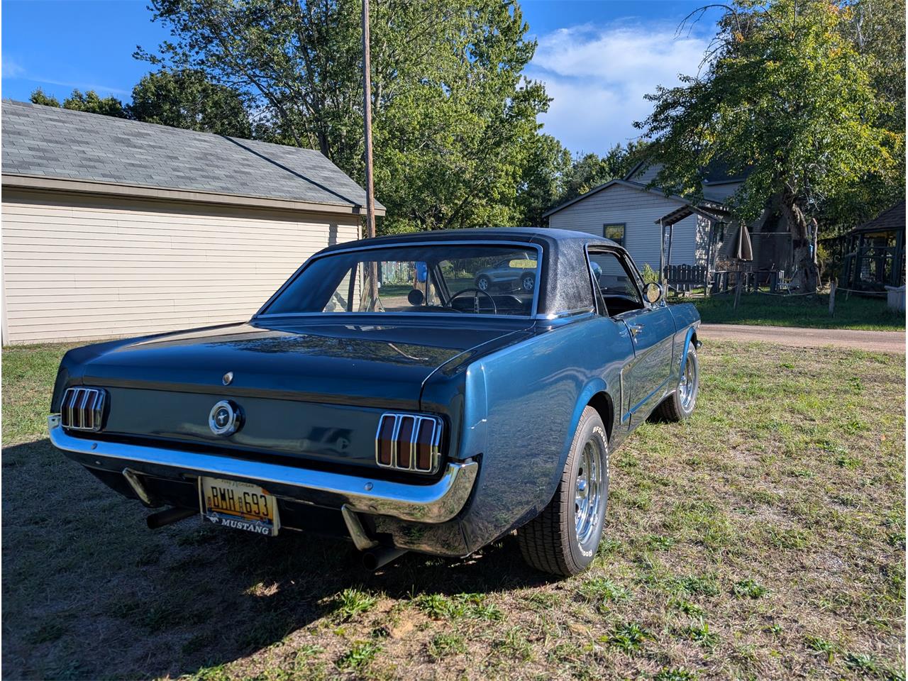 Ford-Mustang-1965-Caspian-Blue-Black-6