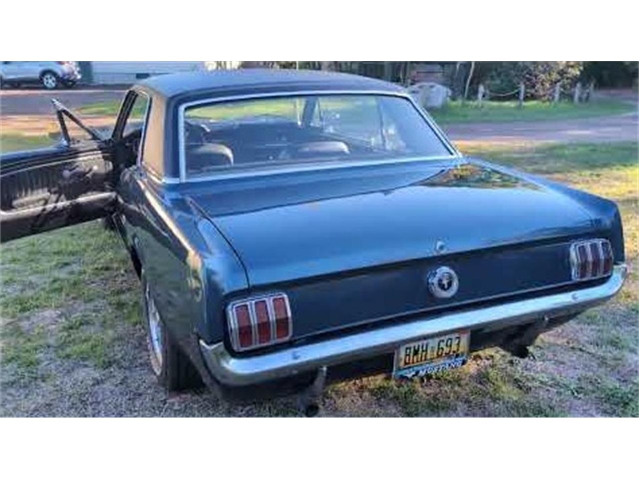 Ford-Mustang-1965-Caspian-Blue-Black-7