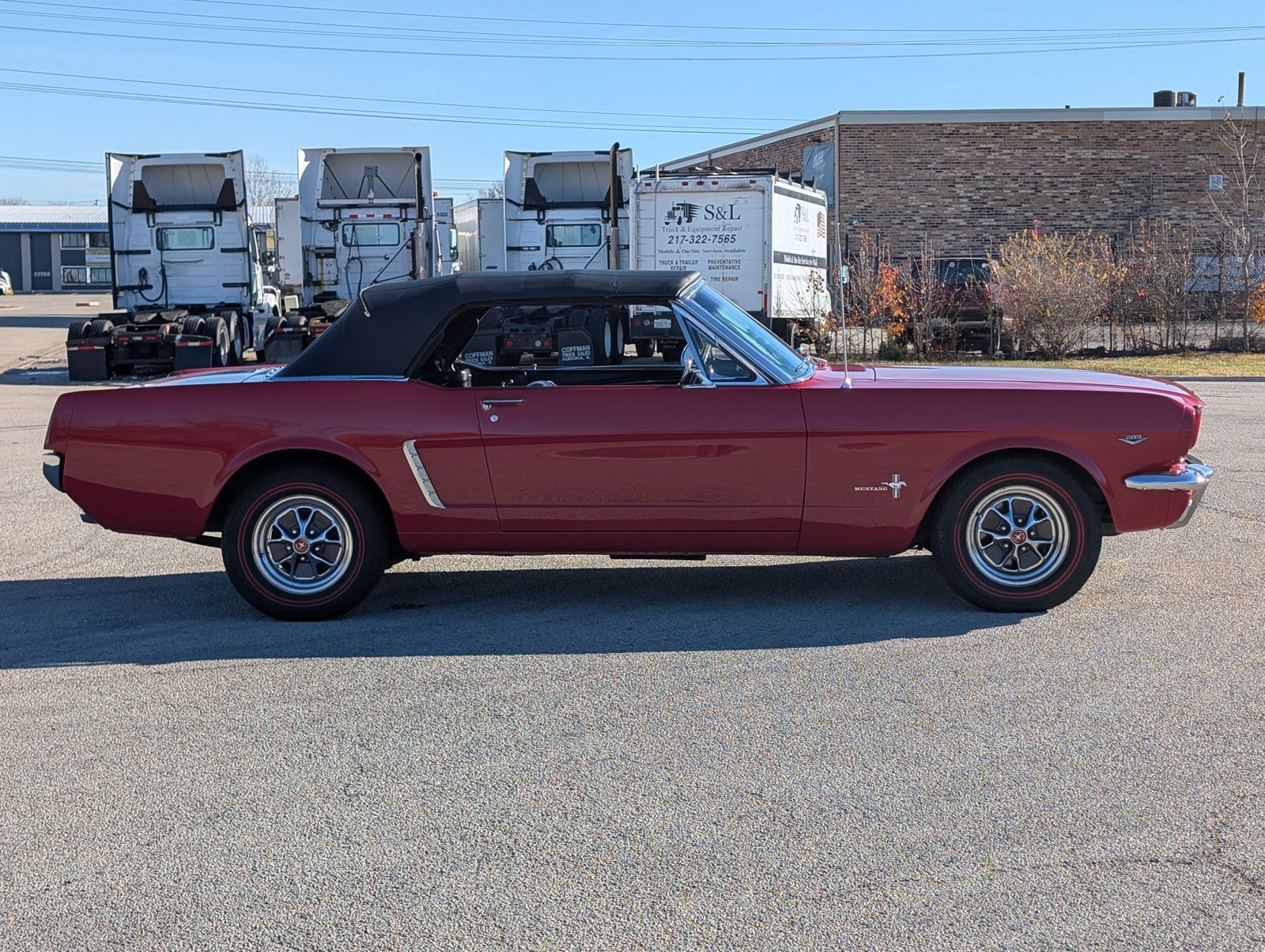 Ford-Mustang-1965-Convertible-17