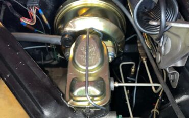 Ford-Mustang-1965-Convertible-25