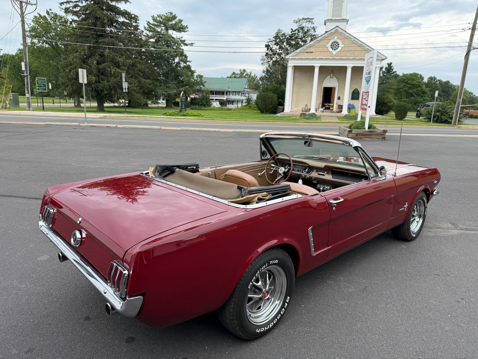 Ford-Mustang-1965-Convertible-4