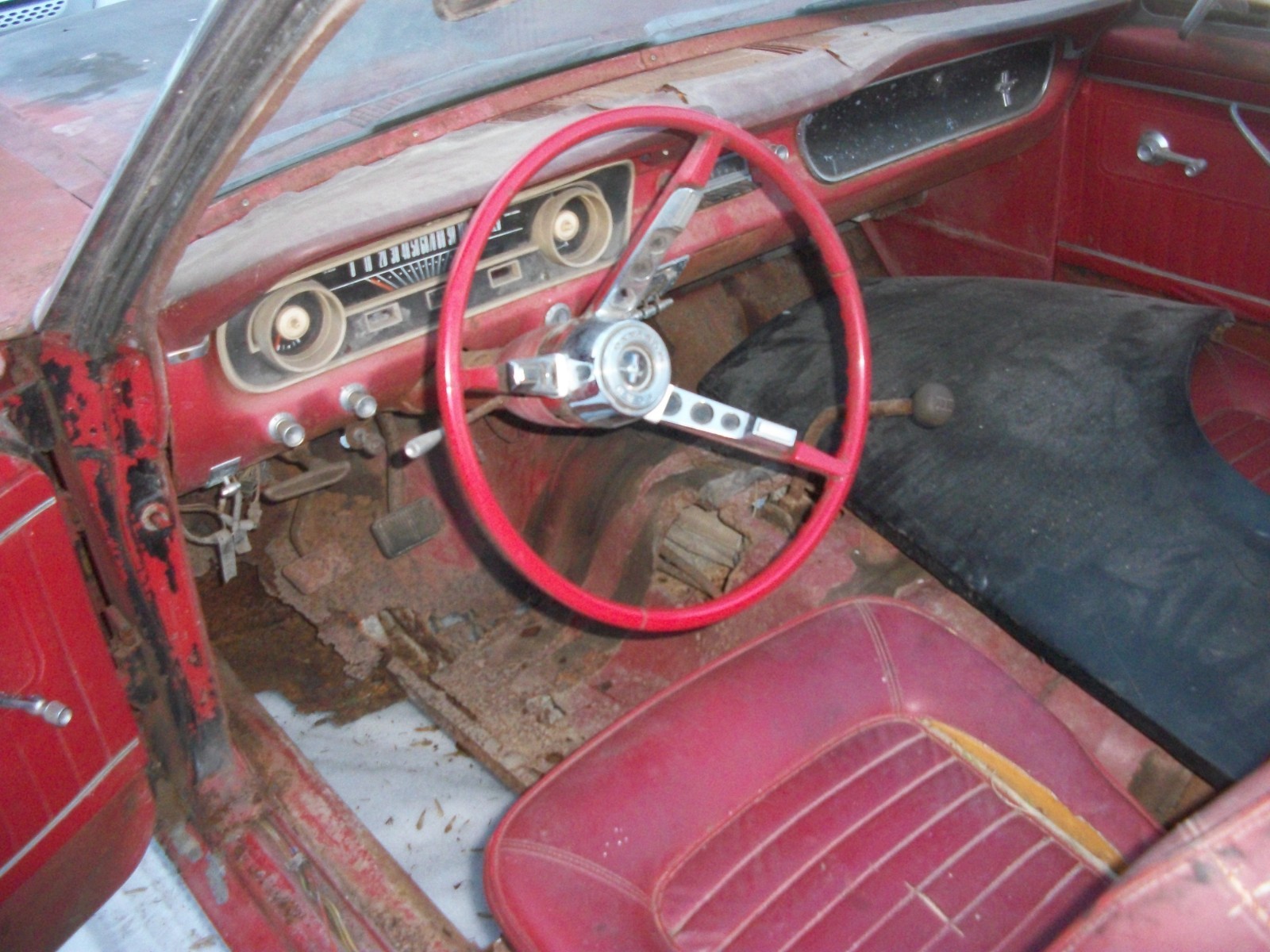 Ford-Mustang-1965-Convertible-5