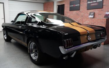 Ford-Mustang-1965-Coupe-10