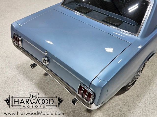 Ford-Mustang-1965-Coupe-11