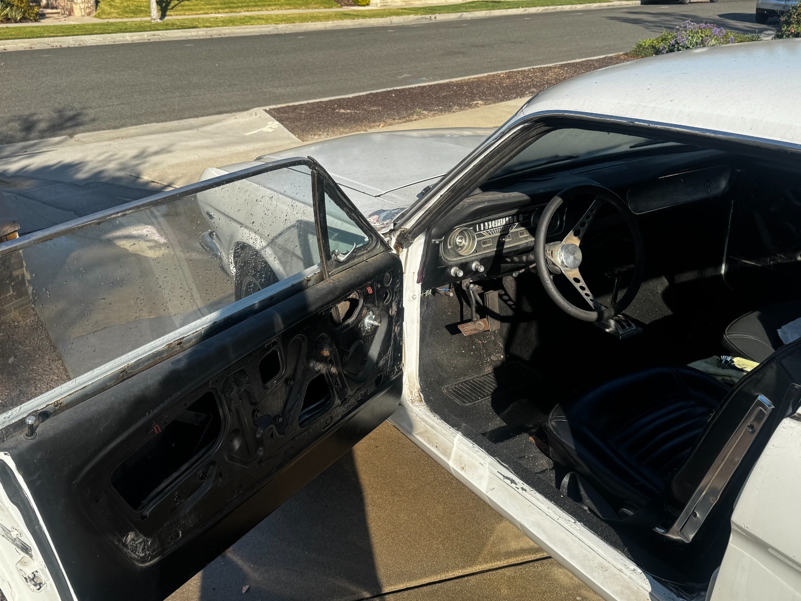 Ford-Mustang-1965-Coupe-11