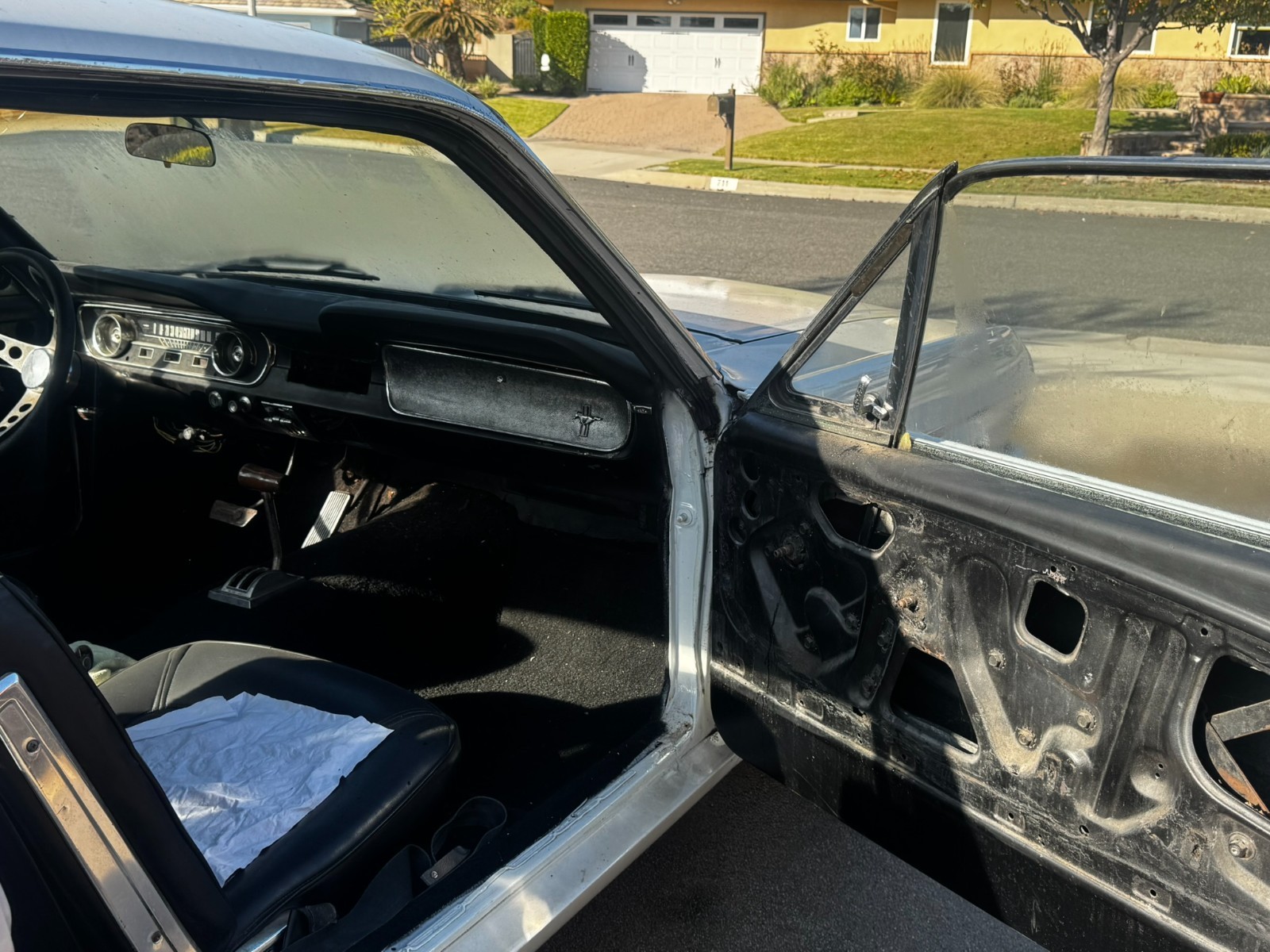 Ford-Mustang-1965-Coupe-12