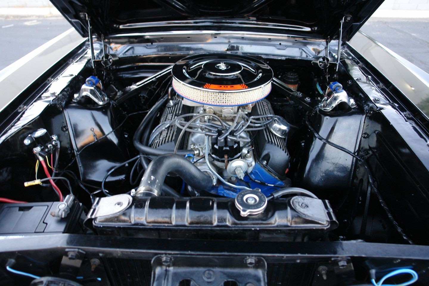 Ford-Mustang-1965-Coupe-13