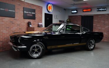 Ford-Mustang-1965-Coupe-2