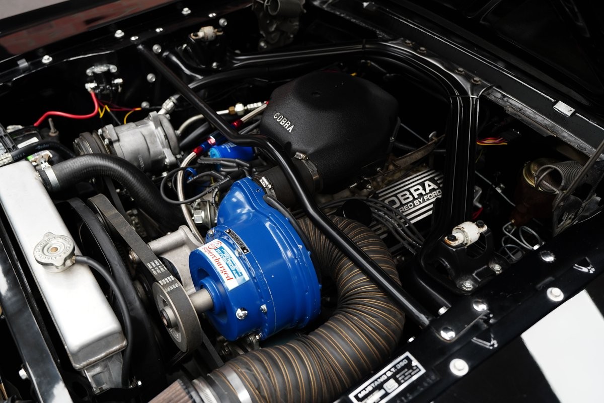 Ford-Mustang-1965-Coupe-20