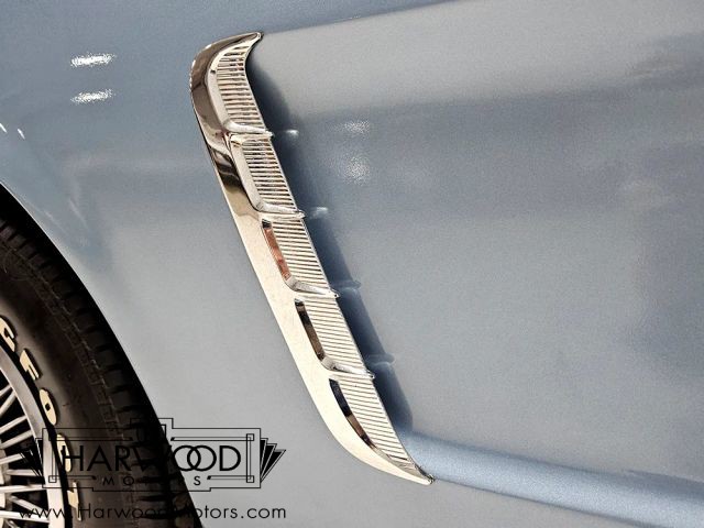 Ford-Mustang-1965-Coupe-28