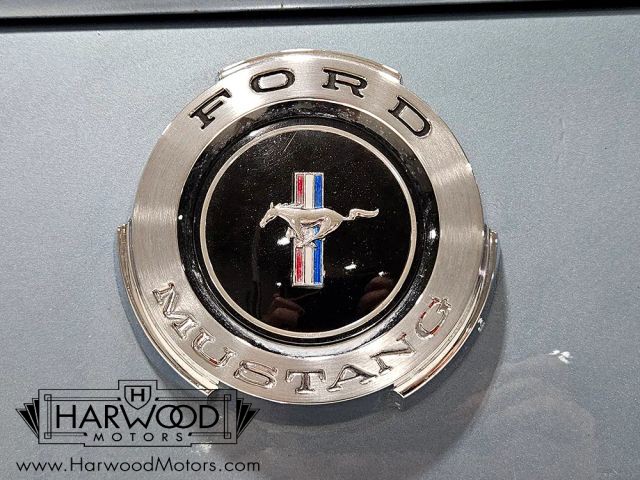 Ford-Mustang-1965-Coupe-29