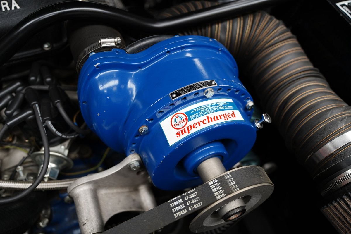 Ford-Mustang-1965-Coupe-29