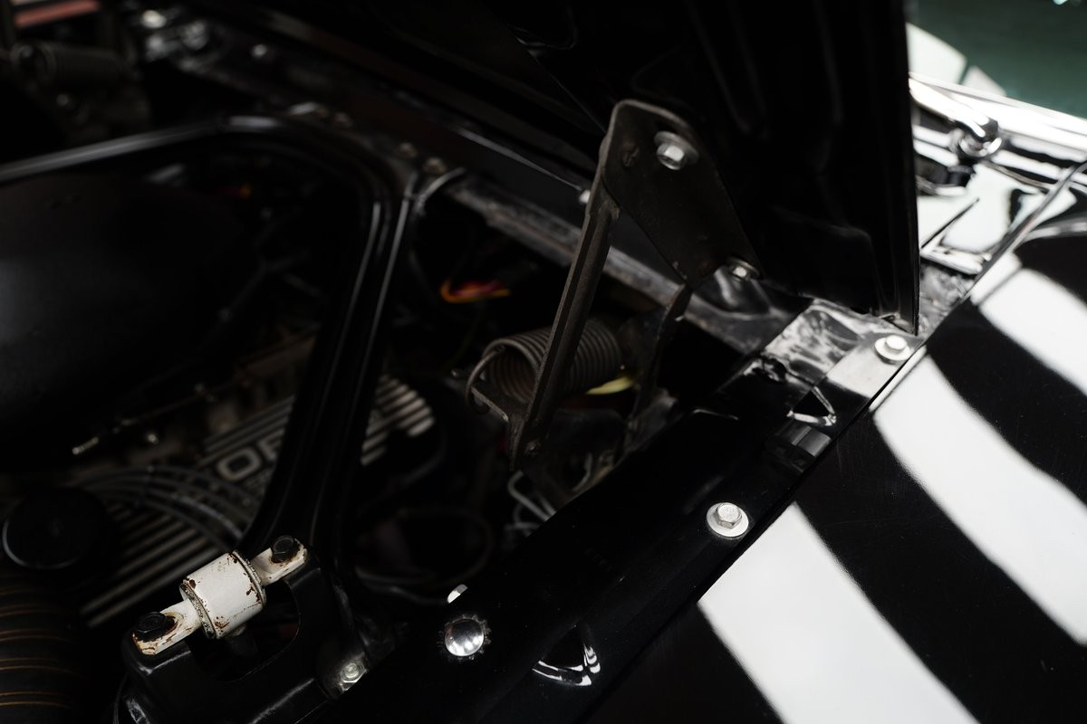 Ford-Mustang-1965-Coupe-33