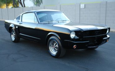 Ford-Mustang-1965-Coupe