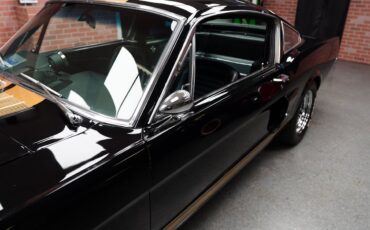 Ford-Mustang-1965-Coupe-39