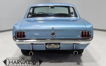 Ford-Mustang-1965-Coupe-4