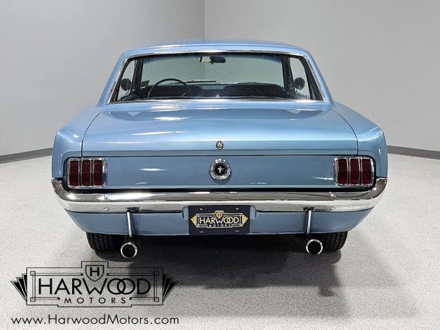 Ford-Mustang-1965-Coupe-4