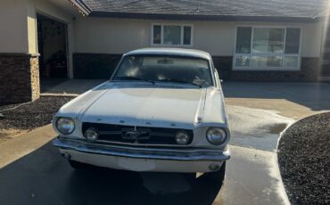 Ford-Mustang-1965-Coupe-4