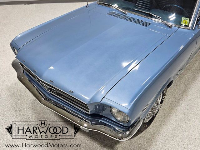 Ford-Mustang-1965-Coupe-9