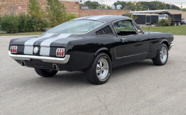 Ford-Mustang-1965-Other-2