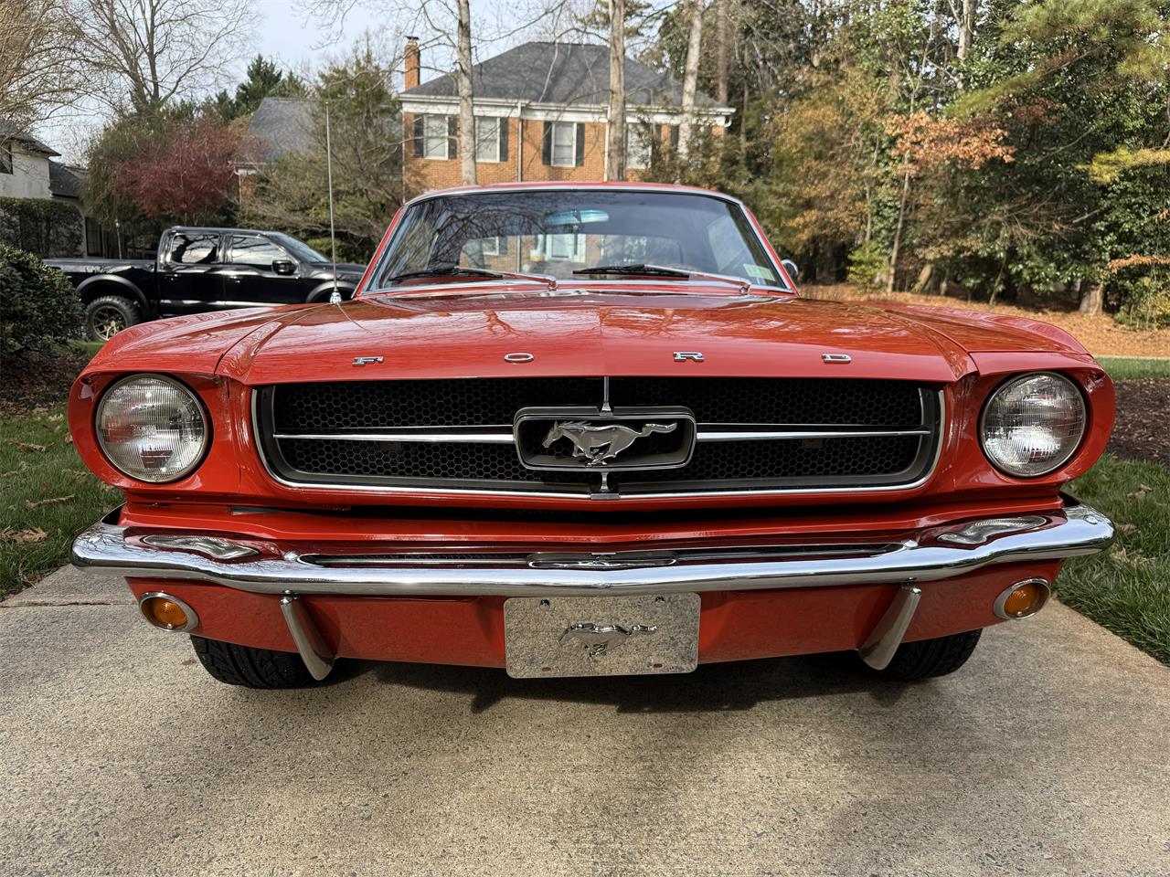 Ford-Mustang-1965-Rangoon-Red-Red-2
