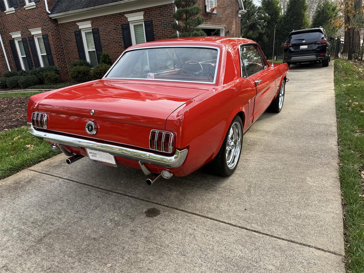Ford-Mustang-1965-Rangoon-Red-Red-20