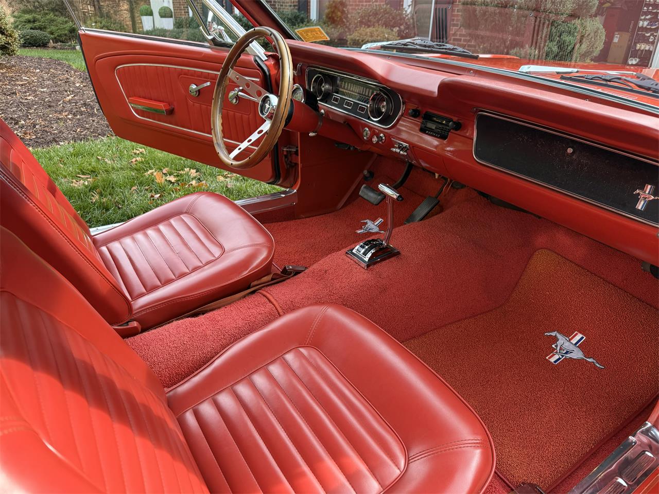 Ford-Mustang-1965-Rangoon-Red-Red-6