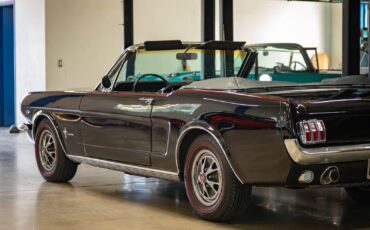 Ford-Mustang-1966-2-Door-Convertible-22