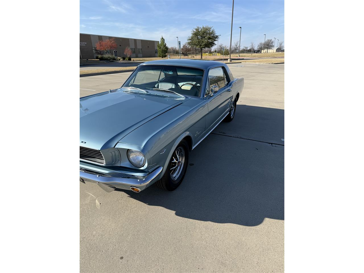Ford-Mustang-1966-Blue-Blue-and-white-1