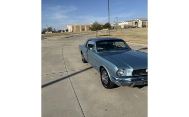 Ford-Mustang-1966-Blue-Blue-and-white-14