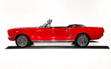 Ford-Mustang-1966-Candy-Apple-Red-Black-Pony-10