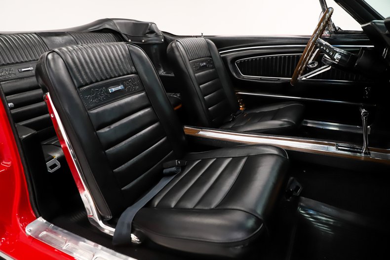 Ford-Mustang-1966-Candy-Apple-Red-Black-Pony-11