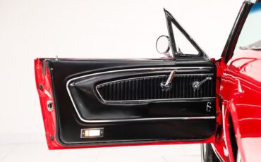 Ford-Mustang-1966-Candy-Apple-Red-Black-Pony-18
