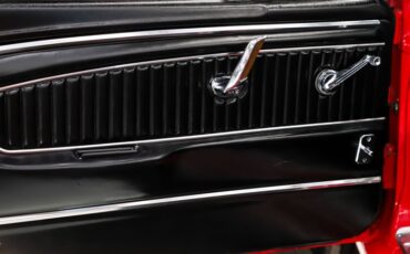 Ford-Mustang-1966-Candy-Apple-Red-Black-Pony-19