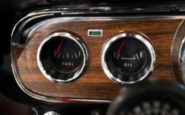 Ford-Mustang-1966-Candy-Apple-Red-Black-Pony-2