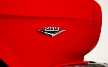 Ford-Mustang-1966-Candy-Apple-Red-Black-Pony-3