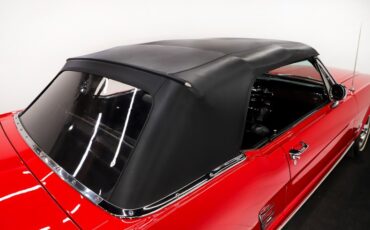 Ford-Mustang-1966-Candy-Apple-Red-Black-Pony-30