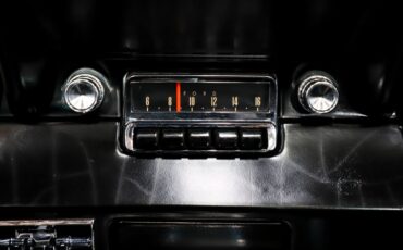 Ford-Mustang-1966-Candy-Apple-Red-Black-Pony-31