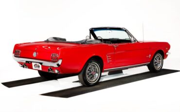 Ford-Mustang-1966-Candy-Apple-Red-Black-Pony-32