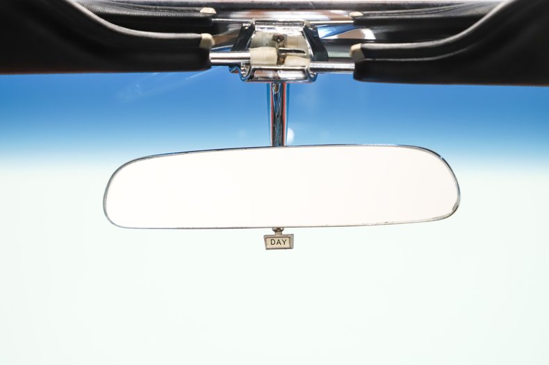 Ford-Mustang-1966-Candy-Apple-Red-Black-Pony-38