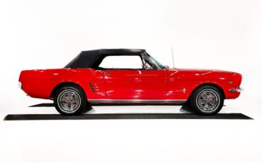 Ford-Mustang-1966-Candy-Apple-Red-Black-Pony-39