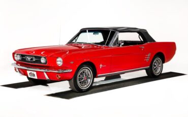 Ford-Mustang-1966-Candy-Apple-Red-Black-Pony-42