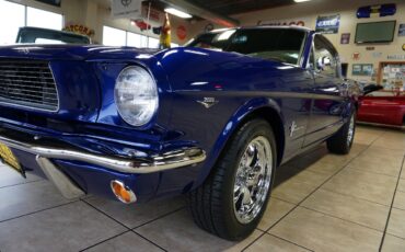 Ford-Mustang-1966-Classic-Car-11