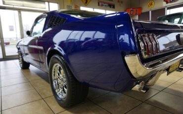 Ford-Mustang-1966-Classic-Car-15