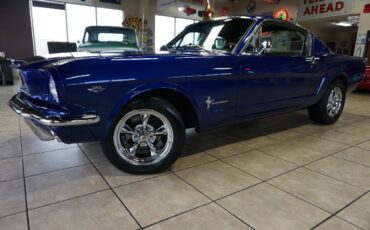 Ford-Mustang-1966-Classic-Car-35