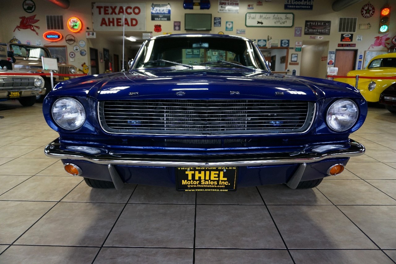 Ford-Mustang-1966-Classic-Car-9