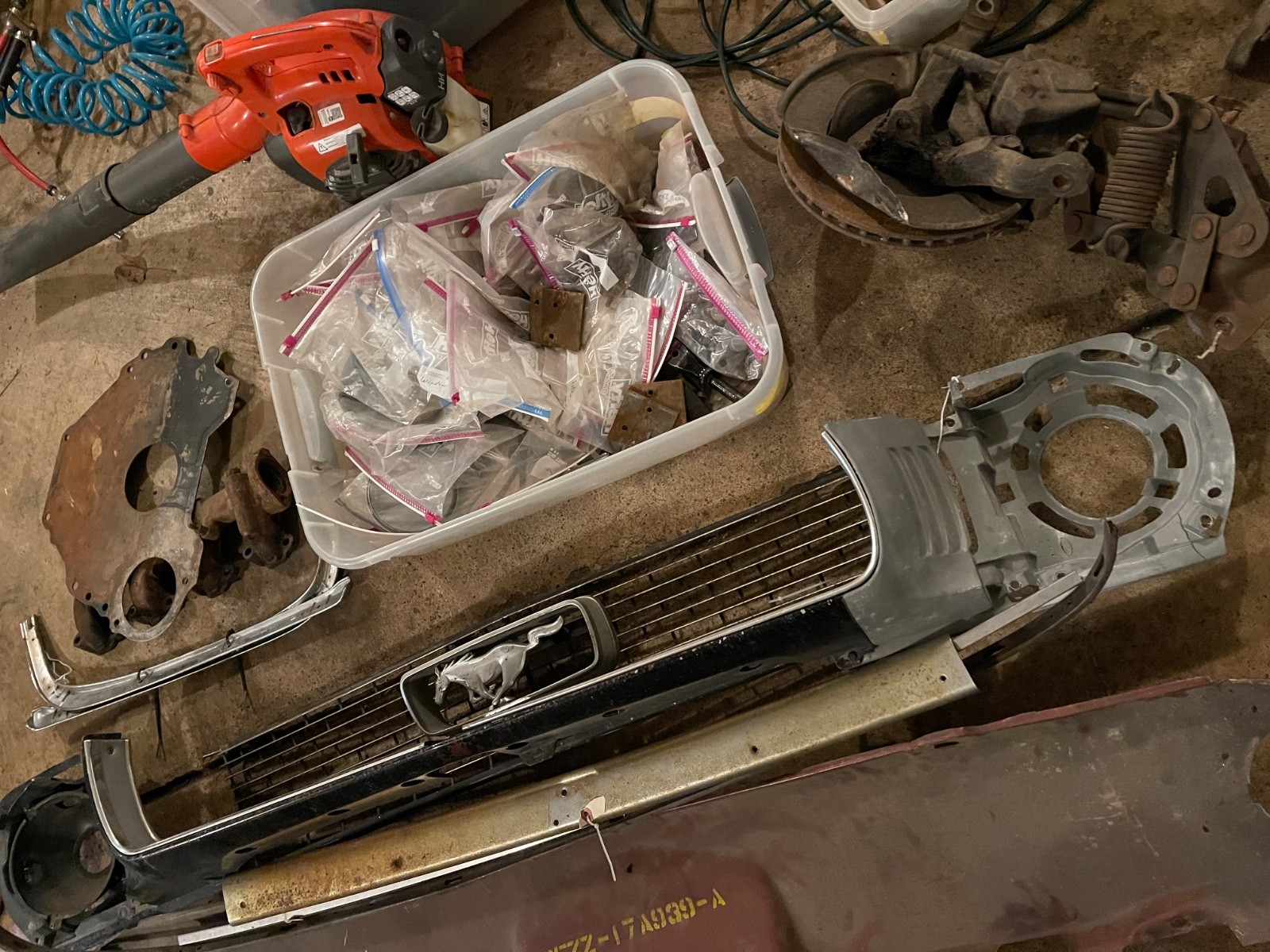 Ford-Mustang-1966-Convertible-13